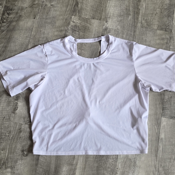 Fabletics White Twist-Front Crop Top - Picture 3 of 5